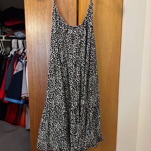 Old Navy Black and White Midi Dress